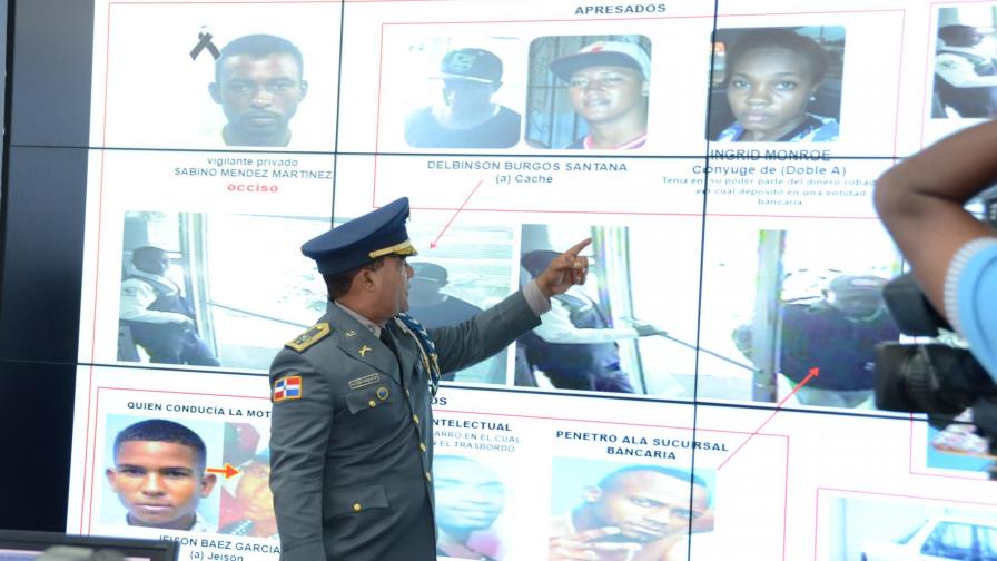 Apresan dos por robo a sucursal Banco Popular Apresan dos por robo a sucursal Banco Popular