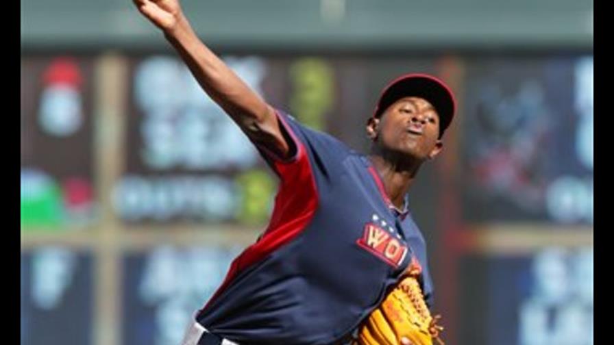 Dominicano Luis Severino abrirá la semana próxima con los Yanquis 