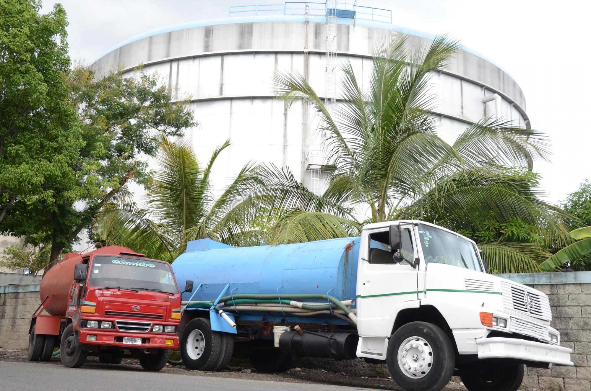 El costo del agua que contiene un camión puede andar por los RD$ 900 y RD$ 1,400, lo que indica que hay un amplio margen de beneficios. 