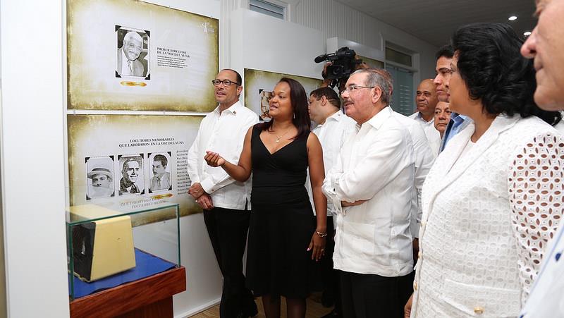 Danilo Medina inaugura réplica de La Voz del Yuna 