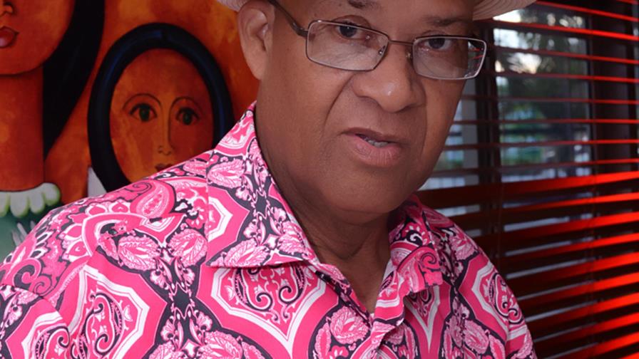 Juan Encarnación ganó Gallero del Mes 