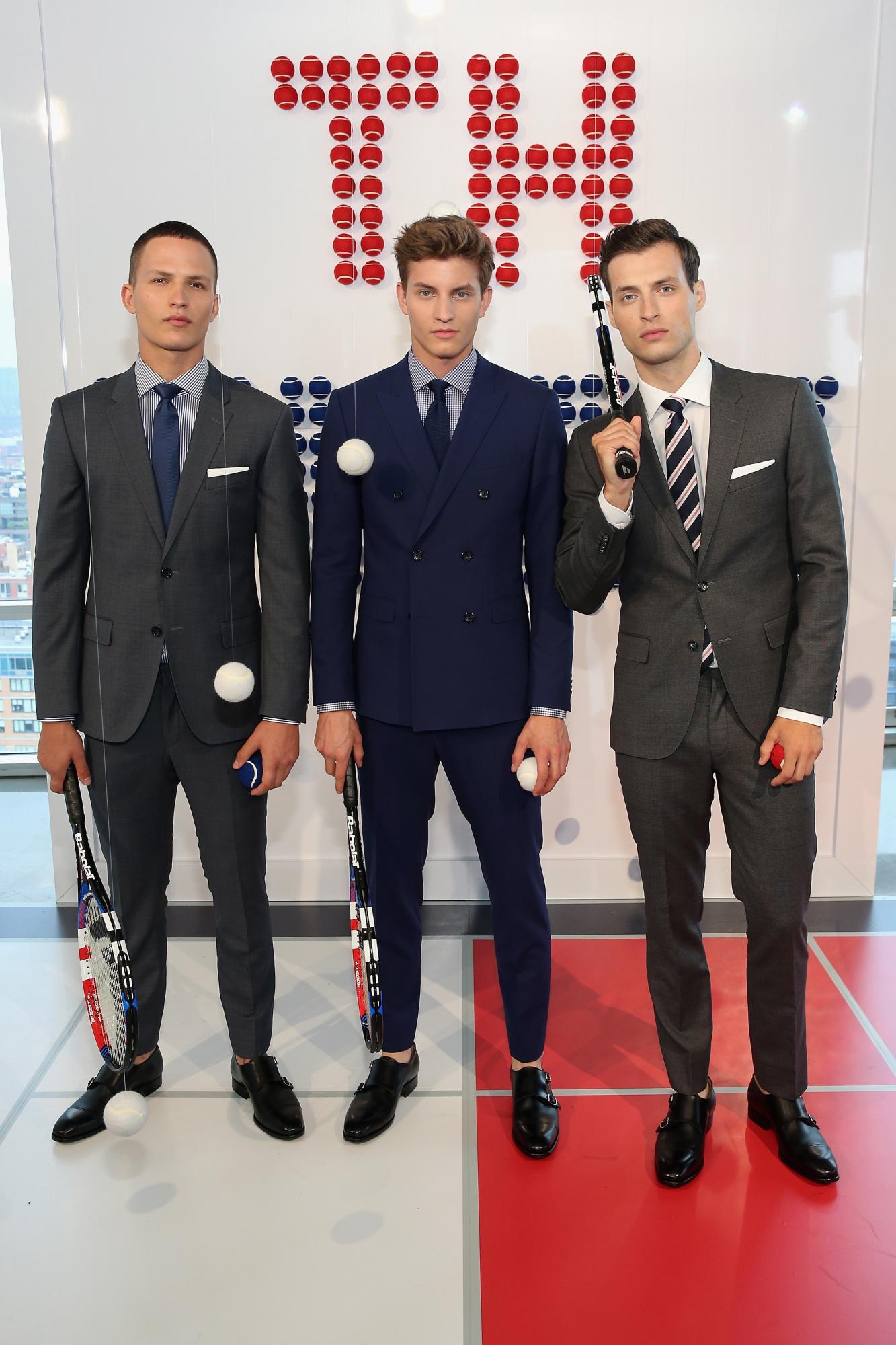 NEW YORK, NY - Modelos posan en la presentación de la colección Tommy Hilfiger Tailored Primavera 2016
