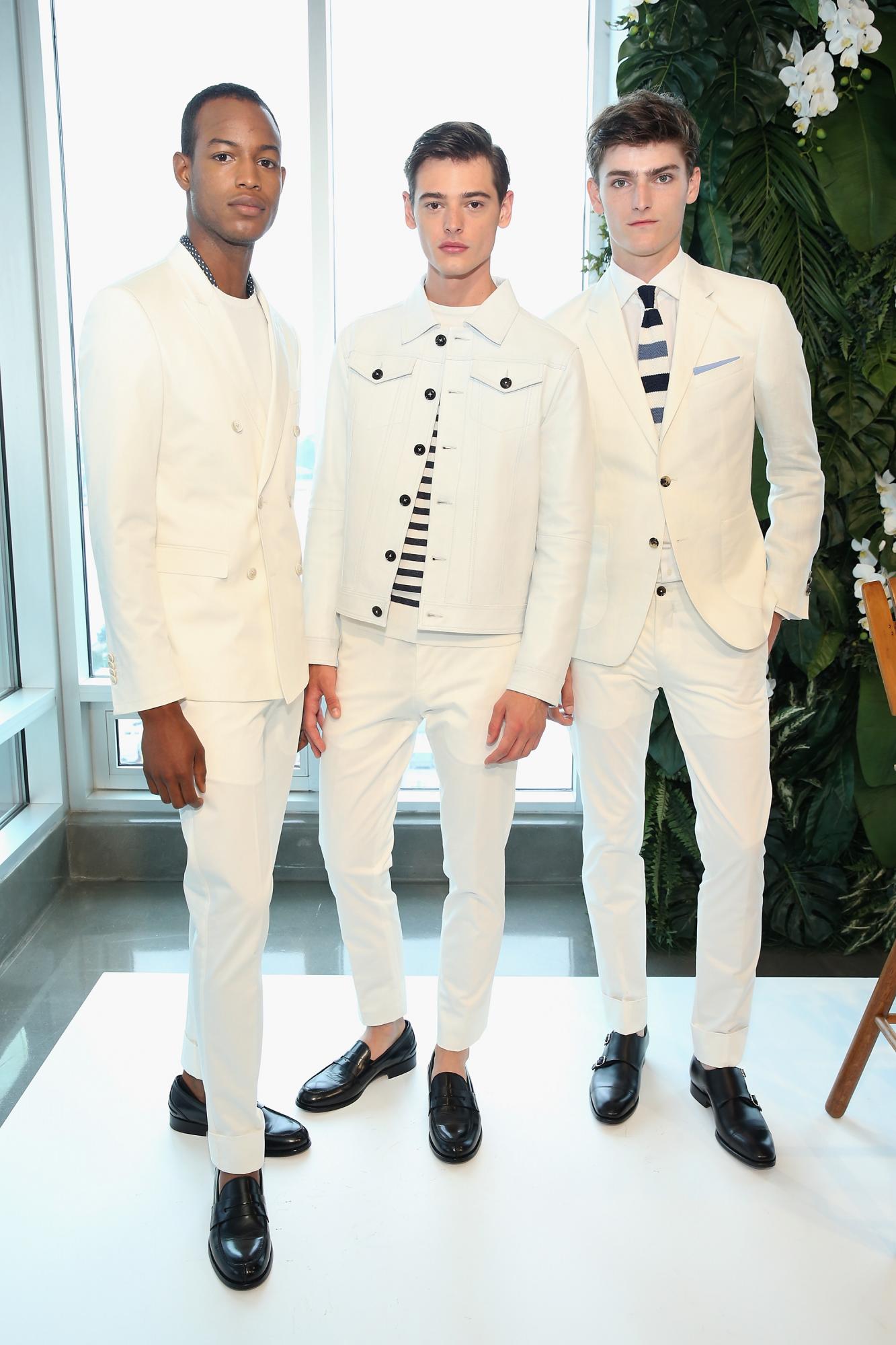 NEW YORK, NY - Modelos posan en la presentación de la colección Tommy Hilfiger Tailored Primavera 2016