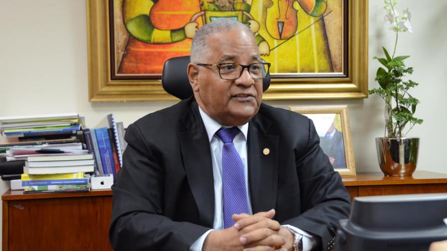 Titular del Consejo de Seguridad Social defiende avances en el sistema de salud