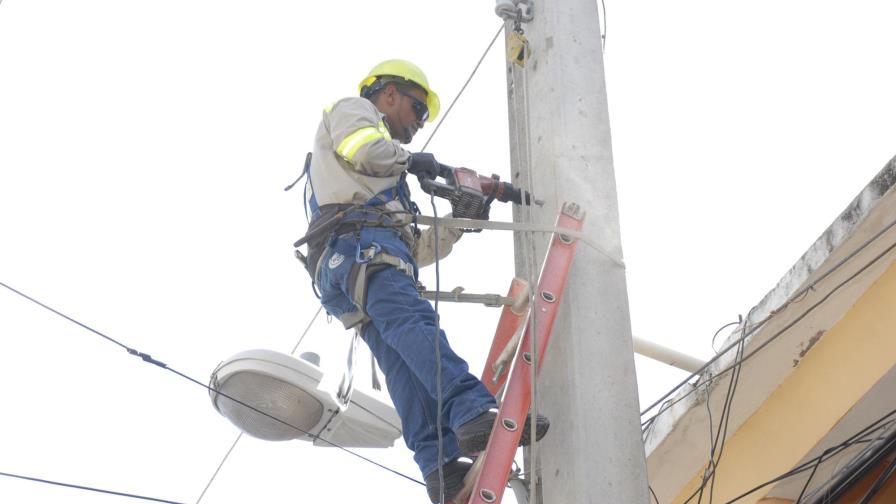 Iluminan sectores contra la inseguridad