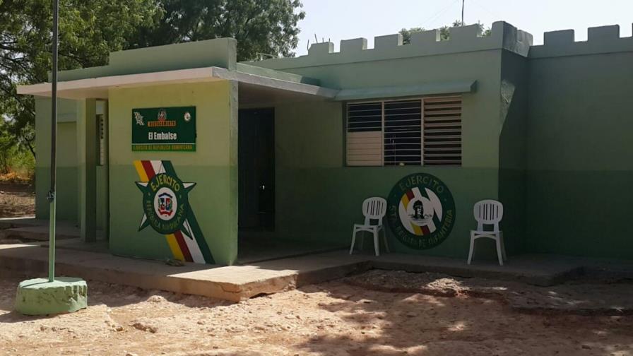 Haitianos asaltan destacamento del Ejército en Pedernales y se llevan dos fusiles Haitianos asaltan destacamento del Ejército en Pedernales y se llevan dos fusiles