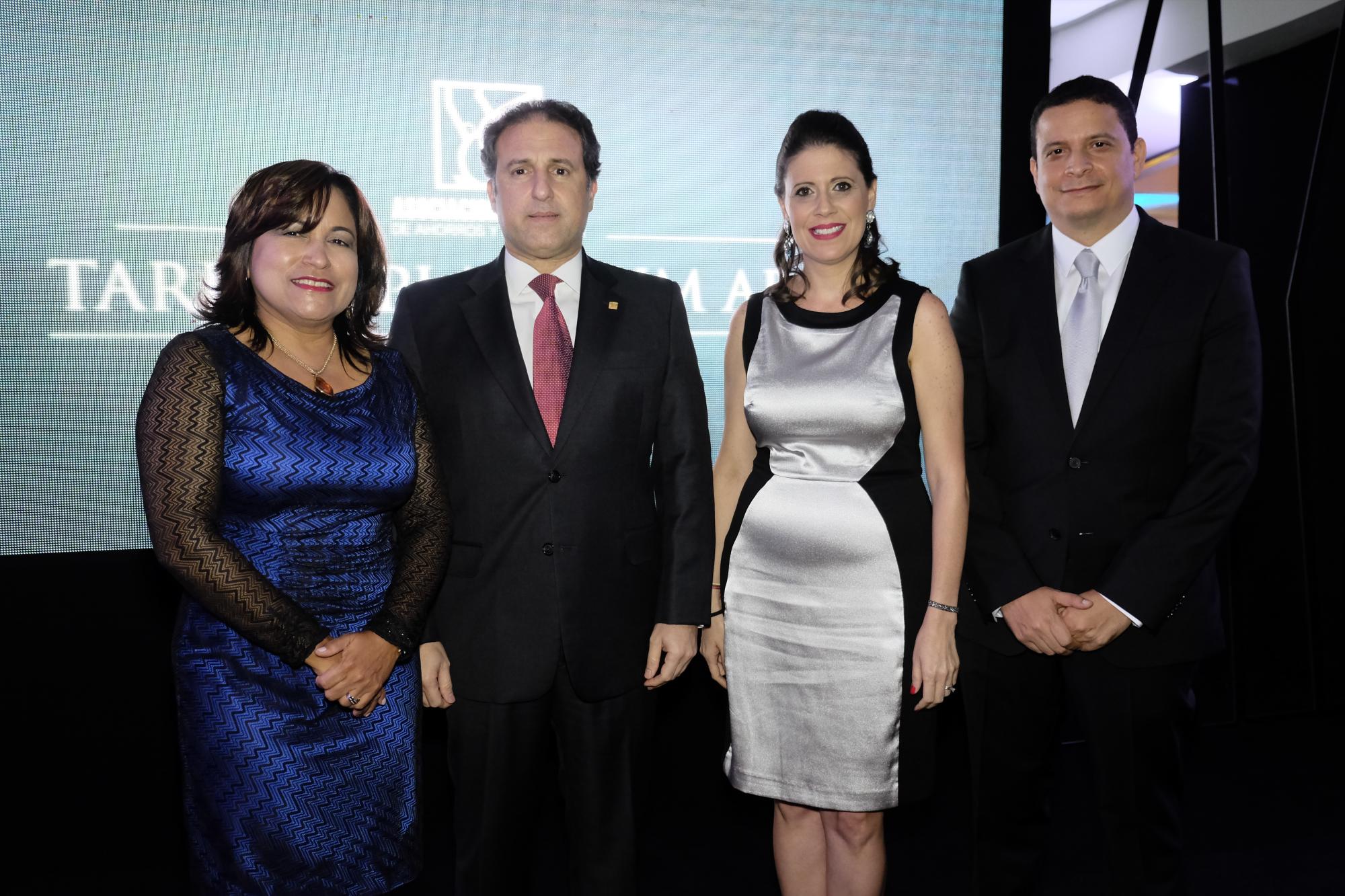 Nurys Marte, Gustavo Ariza, Rosangel Ravelo y Amaury Abreu.