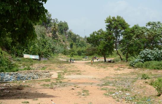 Retoman la ocupación de terrenos en ribera de los ríos Ozama e Isabela