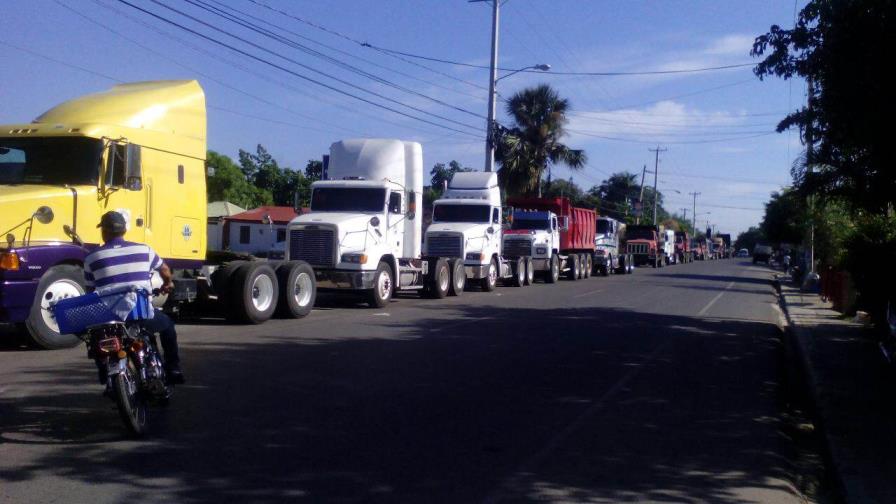 Por segundo día consecutivo camioneros de Dajabón no transportan carga hacia Haití Por segundo día consecutivo camioneros de Dajabón no transportan carga hacia Haití