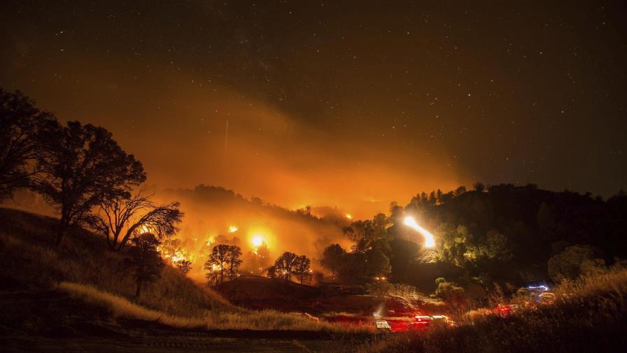Incendios en California avanzan fuera de control