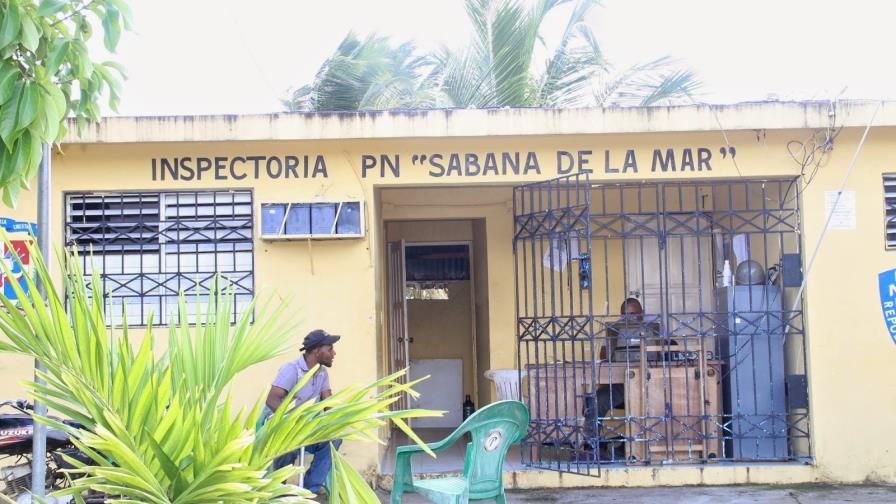 Apresan hombre por supuesto intento de prender fuego a iglesia con feligreses Apresan hombre por supuesto intento de prender fuego a iglesia con feligreses
