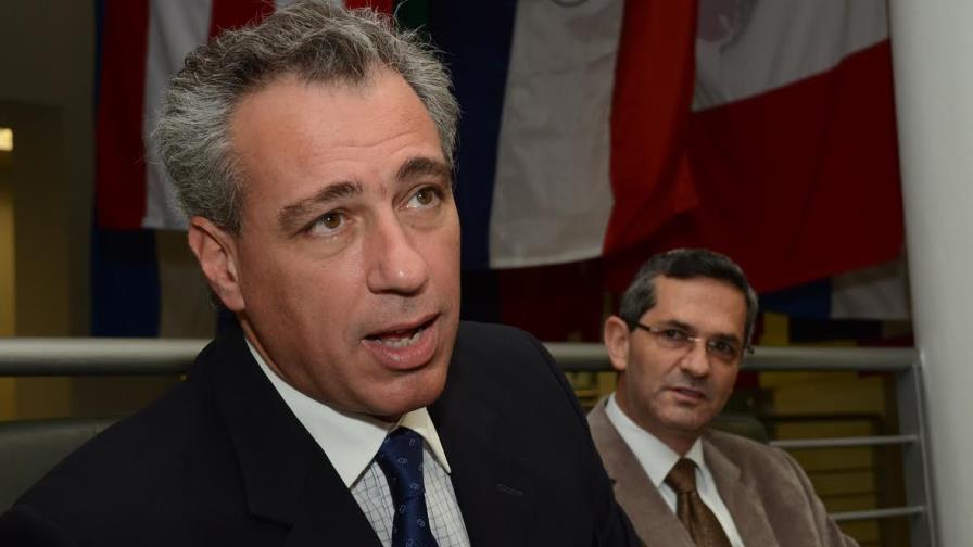 Cursos masivos en línea, un nuevo instrumento para la educación Cursos masivos en línea, un nuevo instrumento para la educación