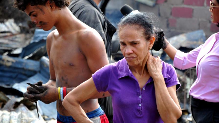 Incendio destruye viviendas en Gurabo