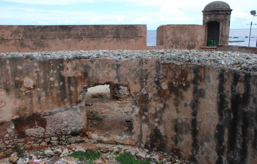 Mirando el fuerte de San Gil