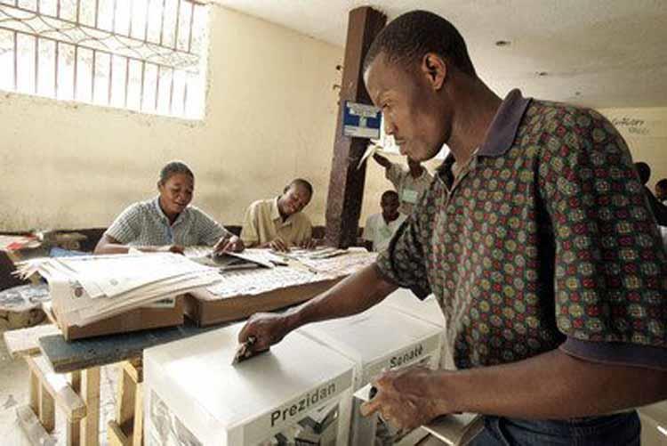 Las elecciones en Haití resultan cruciales para consolidar la democracia