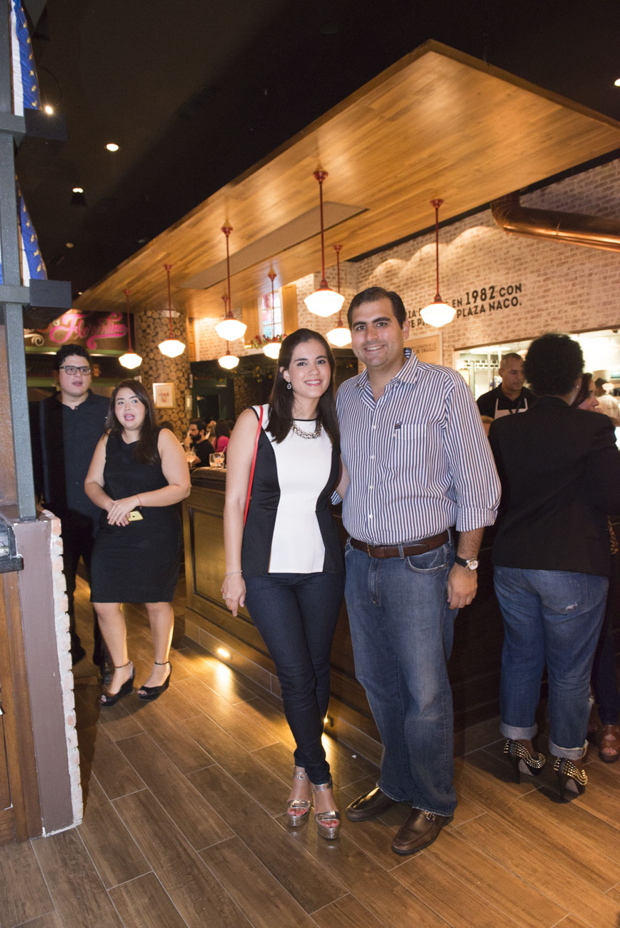 Carla Brache y César Alma.