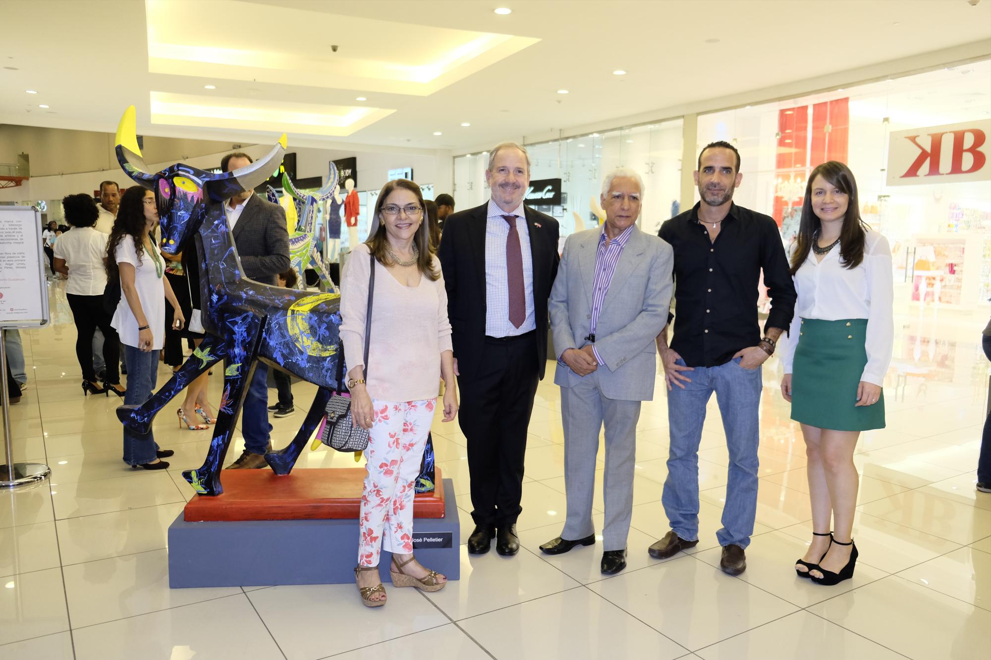 Mildred Canahuate, Guillermo Arancibia, Antonio Guadalupe, José Pelletier y Rosanna Encarnación.