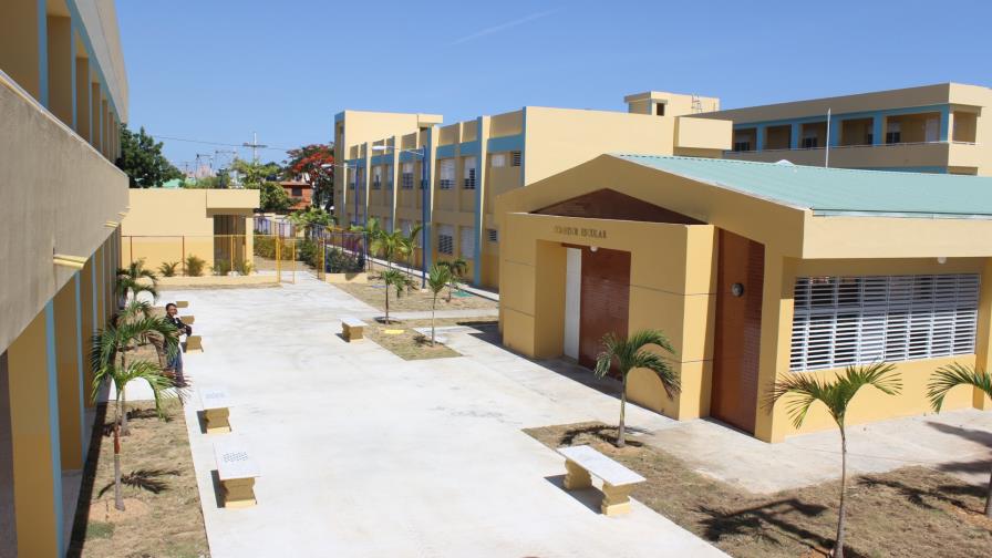 Entregan una estancia infantil y una escuela básica en Los Tres Brazos Entregan una estancia infantil y una escuela básica en Los Tres Brazos