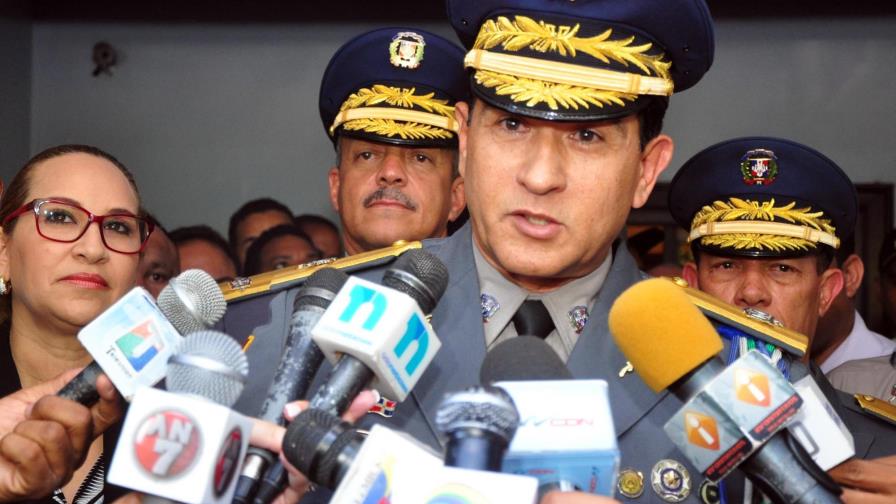El jefe de la Policía posesiona nuevo director del Comando Regional Cibao Central