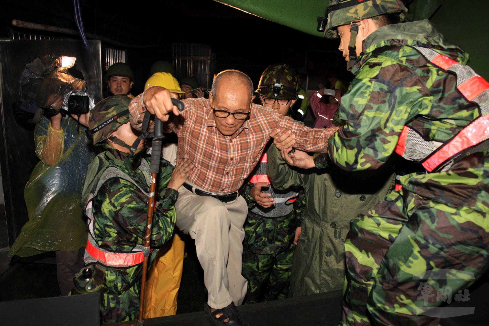 Cuatro muertos y un desaparecido en Taiwán tras el paso del tifón Soudelor 