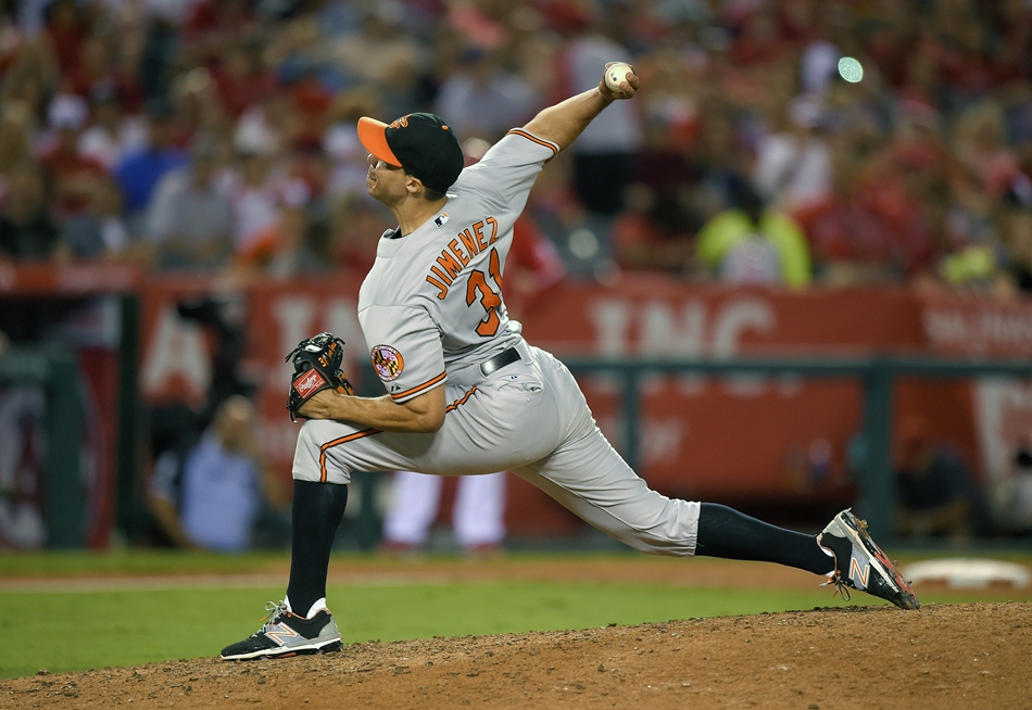 Los dominicanos Ubaldo Jiménez y Manny Machado guían victoria de Baltimore