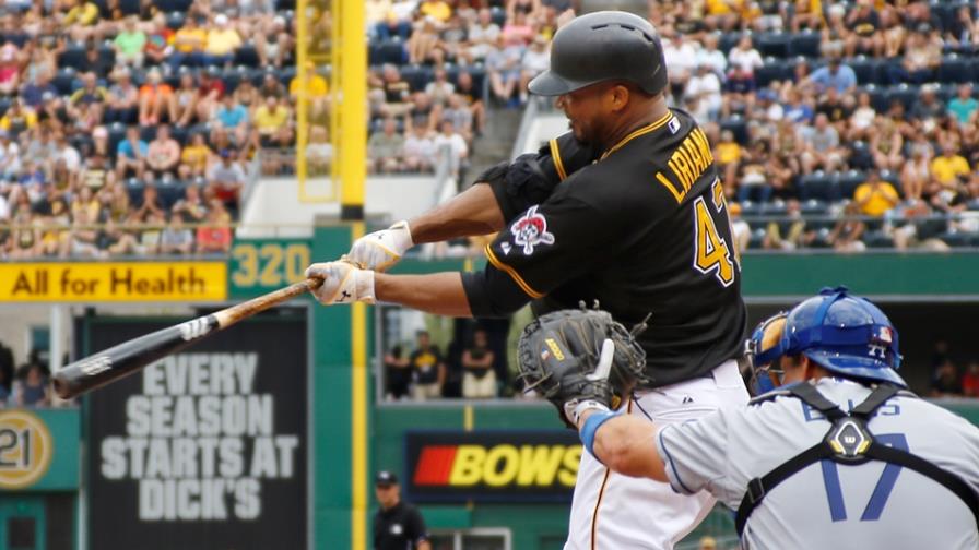 Jaime García ganó duelo de abridores latinos y Francisco Liriano pegó su primer jonrón