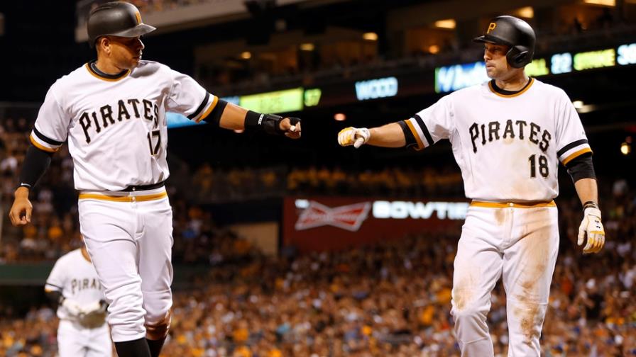 Aramis Ramírez de 4-2 en victoria de los Piratas; Marlins paran racha de derrotas 