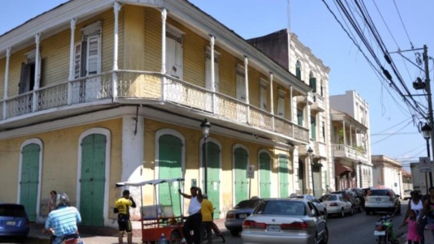 Niegan casa de arquitectura republicana en Santiago esté abandonada y sea del Estado