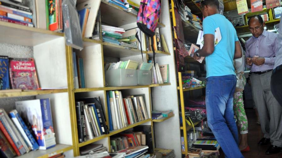Los precios de los libros escolares registran hasta 10% de aumento Los precios de los libros escolares registran hasta 10% de aumento