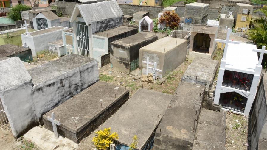 Resaltan mantenimiento Cementerio Pedro Brand 