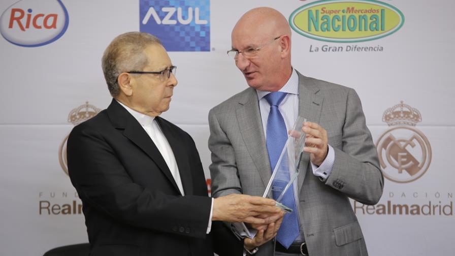 Monseñor Agripino Núñez Collado: Presidente de Honor de Fundación Armid Monseñor Agripino Núñez Collado: Presidente de Honor de Fundación Armid