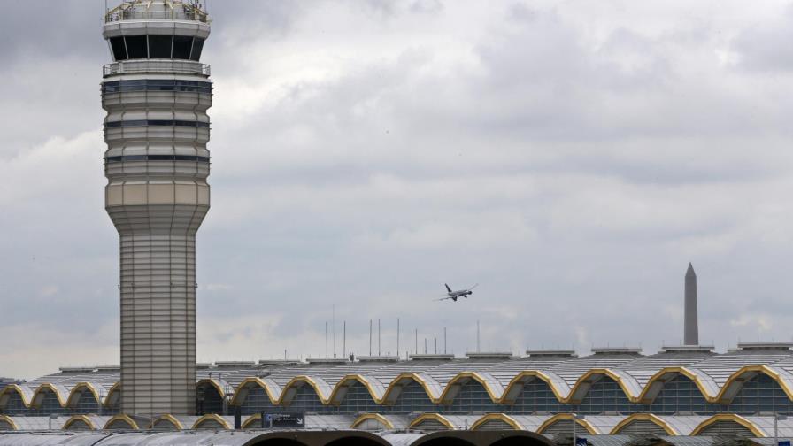 Más de la mitad de los errores de los controladores aéreos se atribuyen a la fatiga