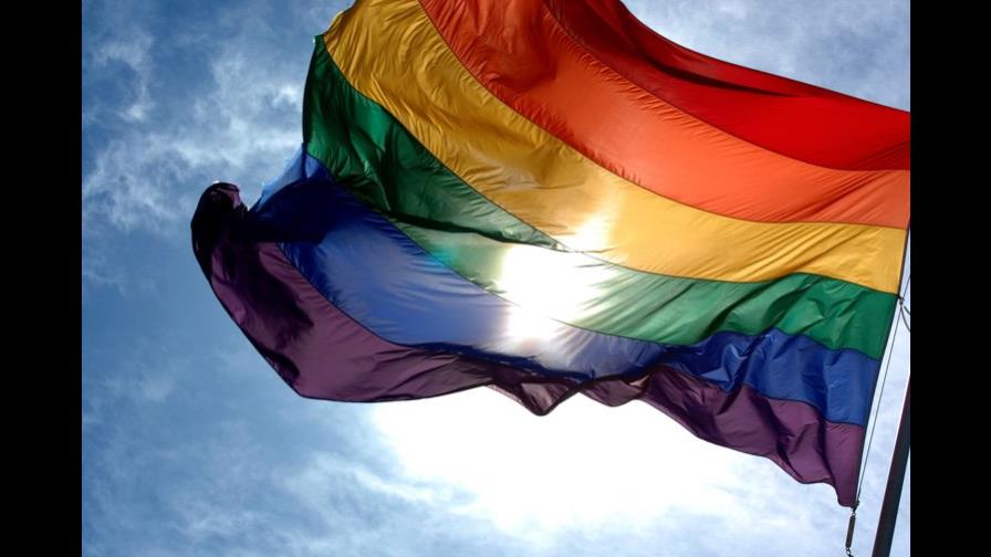 Puerto Rico aprueba cambiar el género en licencias conducción a comunidad LGBT