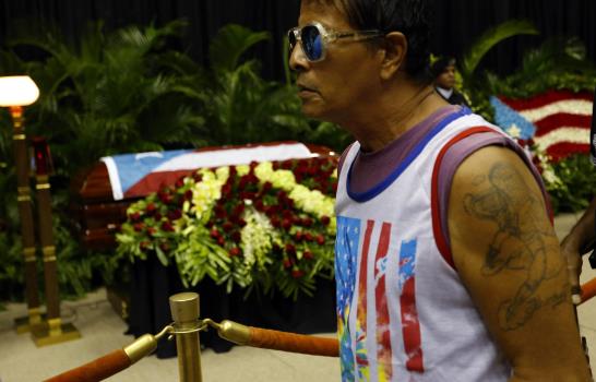 Puerto Rico da último adiós al músico Raphy Leavitt Puerto Rico da último adiós al músico Raphy Leavitt