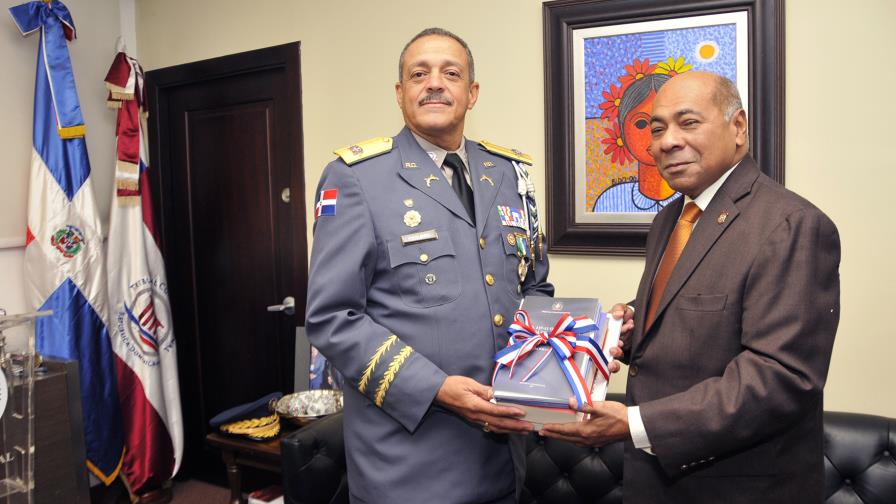 Resalta cualidades del nuevo jefe de la PN Resalta cualidades del nuevo jefe de la PN