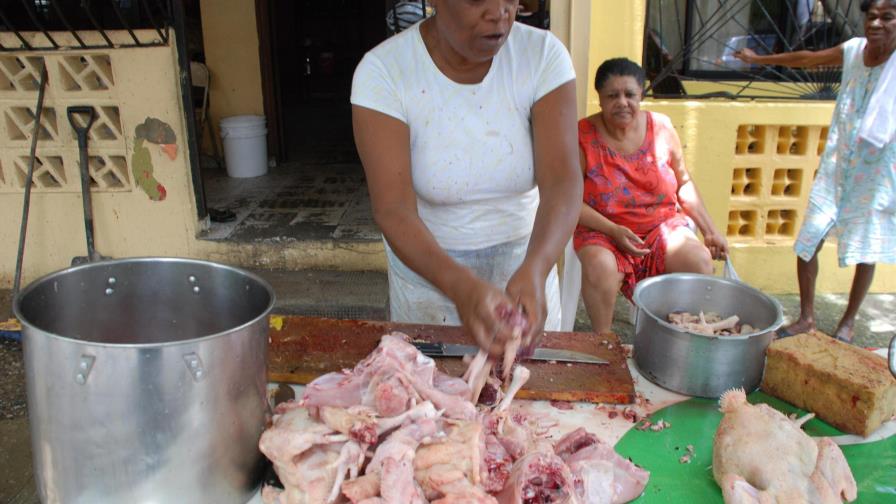 Varios productos, entre ellos el pollo, las carnes y el huevo, suben de precio Varios productos, entre ellos el pollo, las carnes y el huevo, suben de precio