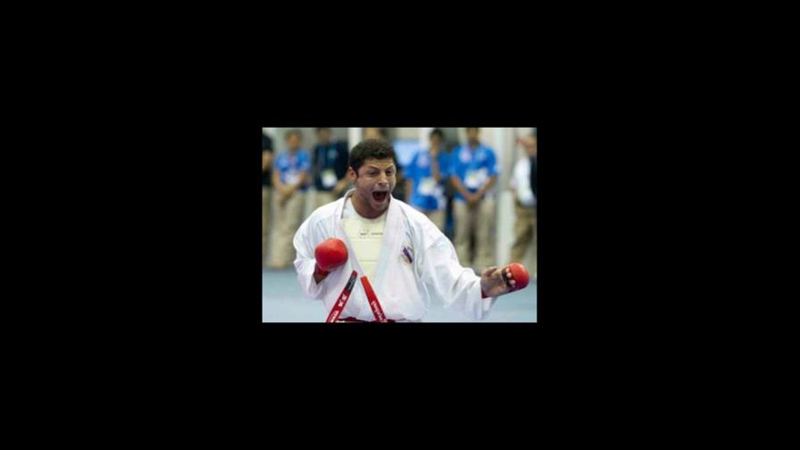 Medallistas Toronto 2015 llegaron al país para participar “Copa Dimitrova de karate”