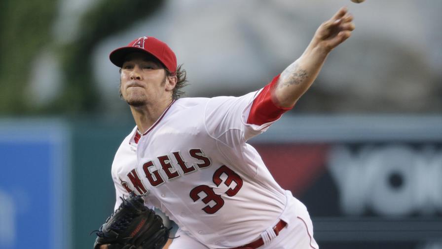 CJ Wilson le dice adiós a la temporada por cirugía de codo