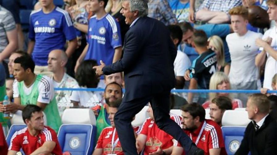 Chelsea se enfrenta a Manchester City envuelto en polémica 