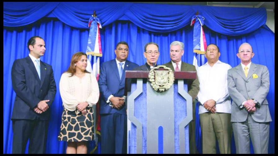 El presidente Medina dispone la construcción de siete obras en Higüey 