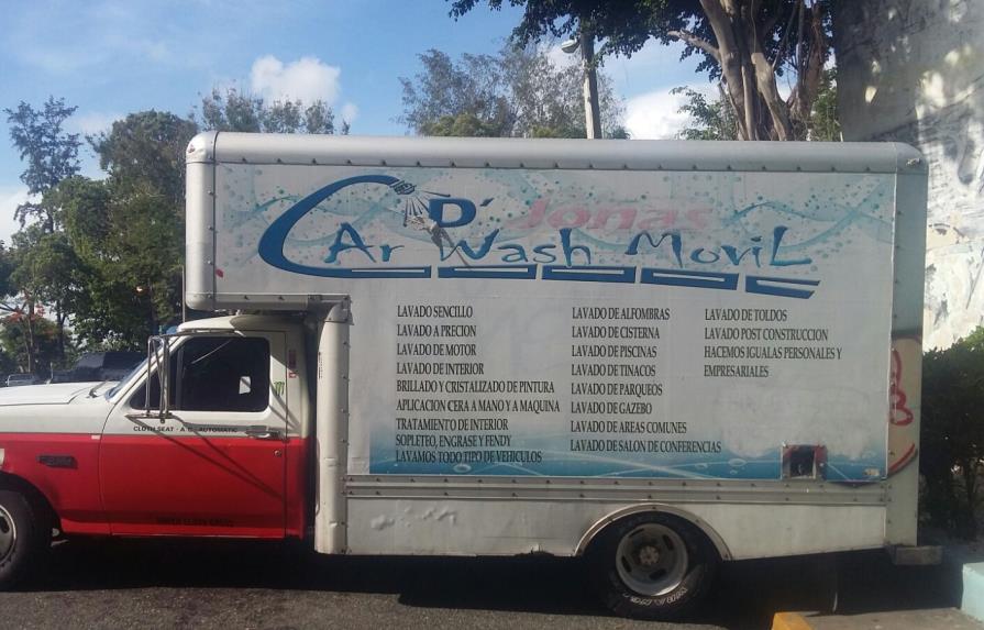 CAASD continúa batida contra lavadores informales de vehículos