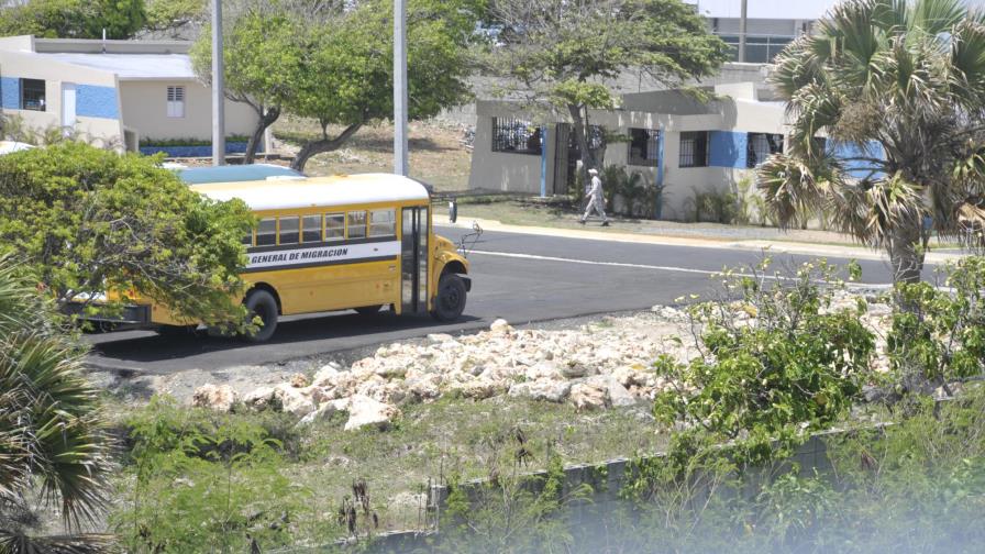 Dicen repatriaciones van lentas; piden cumplir ley migratoria