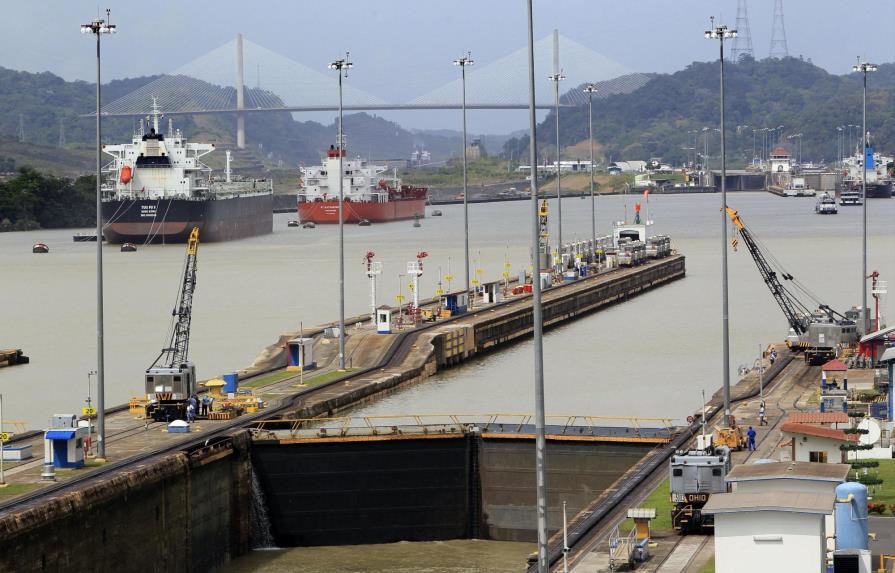 Canal de Panamá festeja 101 años en tramo final de expansión 