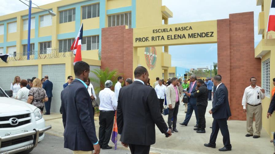 Danilo Medina preside la apertura del año escolar 2015-2016 en La Romana