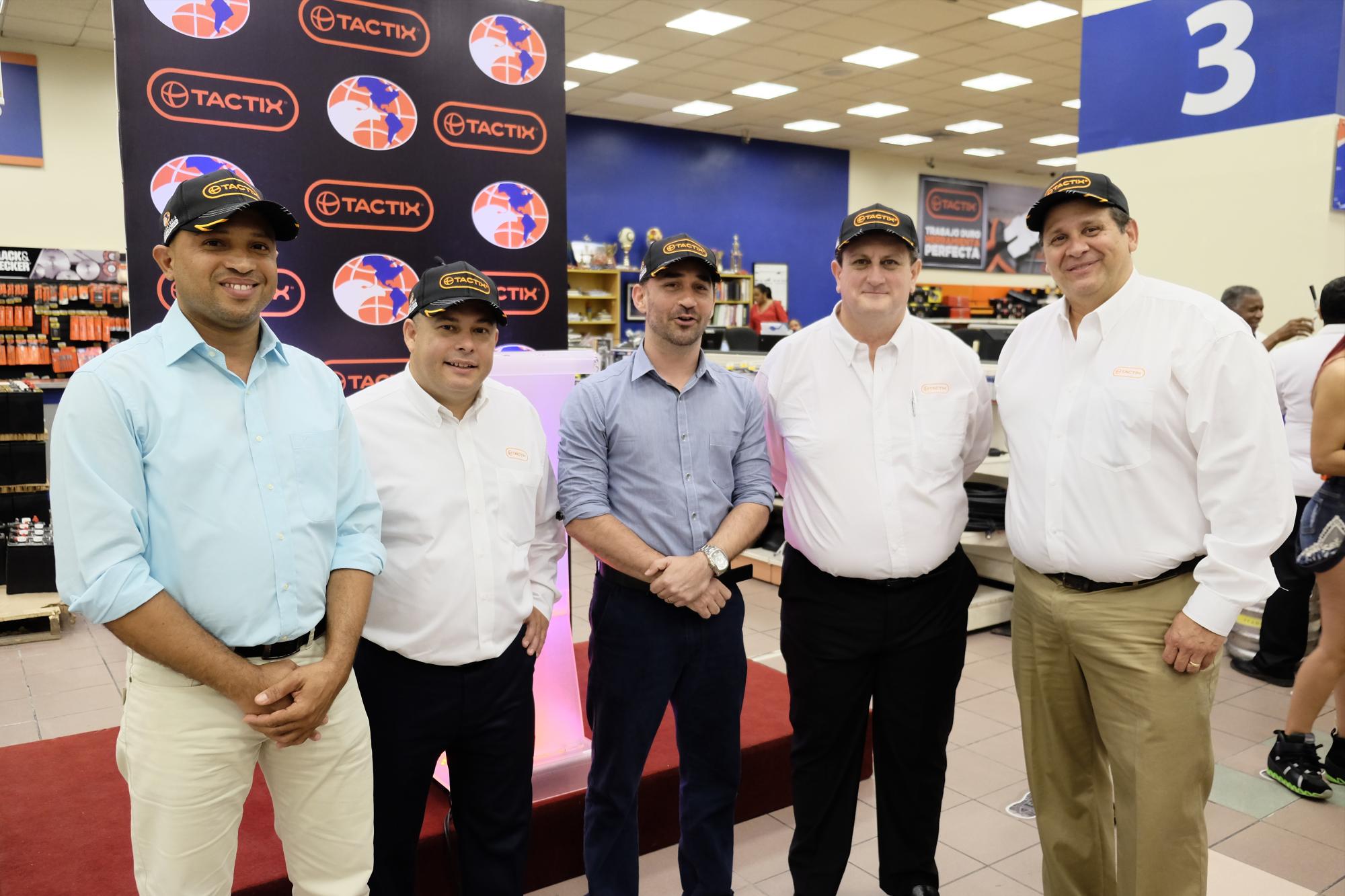 Santiago Almonte, Aryan Ferrer, Luis García, Pedro Serani y Luis Caro.