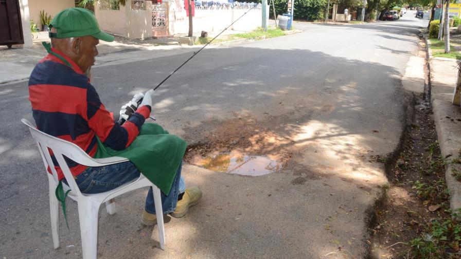 En Honduras, un hoyo tiene a moradores desesperados 