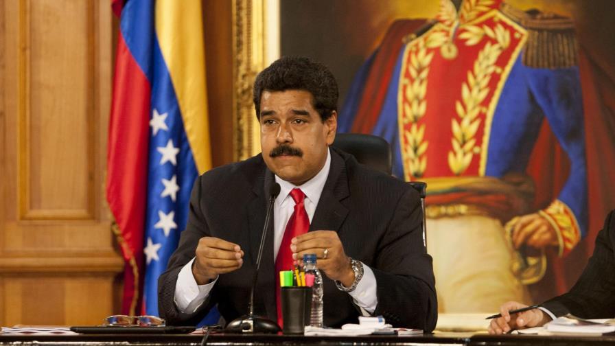 La caída de los precios de petróleo arroja dudas sobre los bonos de Venezuela