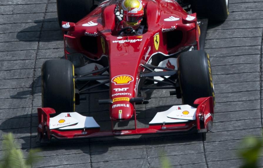 Kimi Raikkonen permanecerá en la escudería Ferrari 