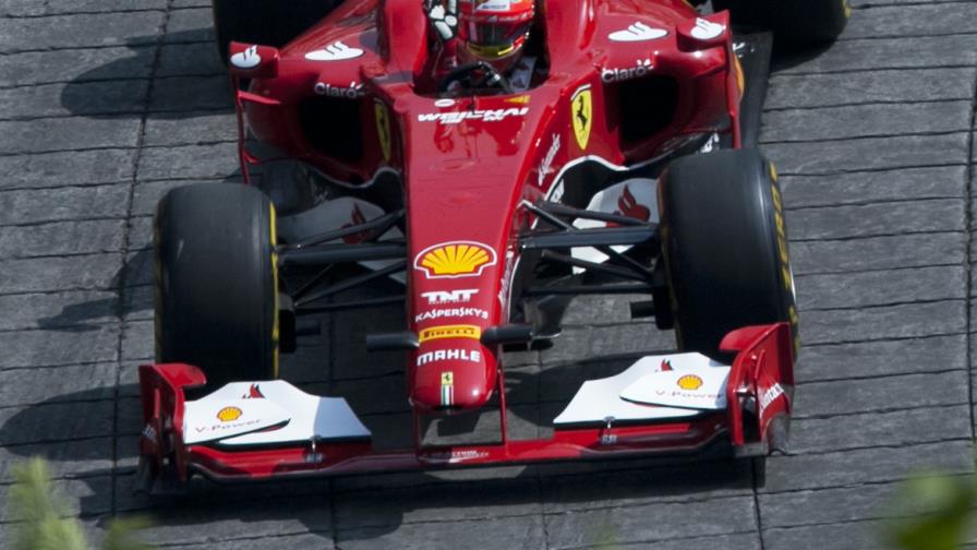 Kimi Raikkonen permanecerá en la escudería Ferrari 