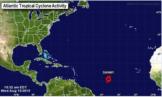 Tormenta Danny mantiene su fuerza y avanza hacia las Antillas menores